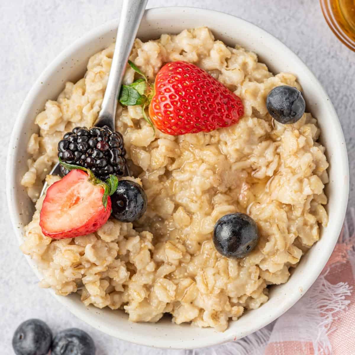 Healthy Instant Pot Oatmeal: Fast, Nutritious & Ready in 20 Min